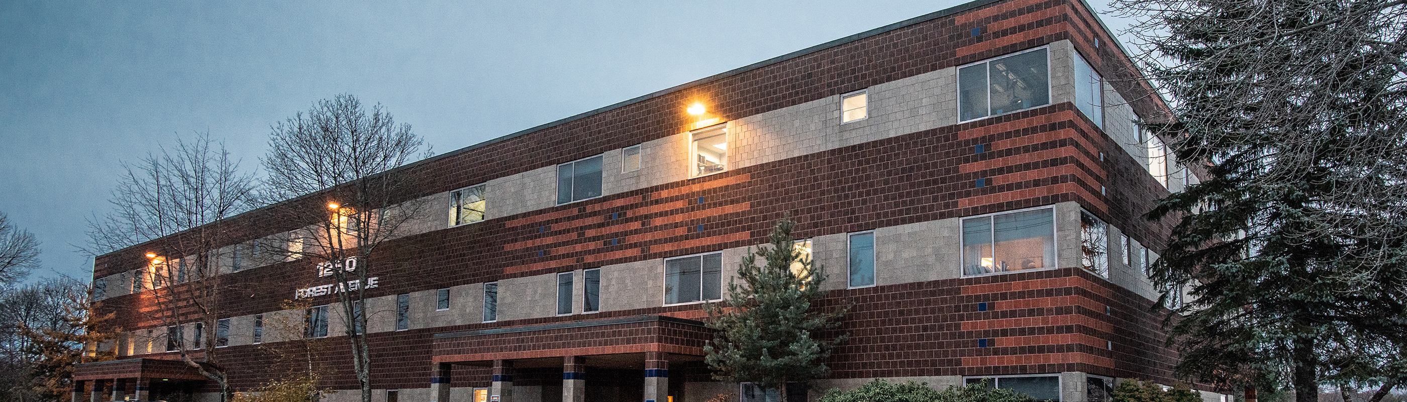 Outside of the Maine Prosthodontics building located at 1250 Forest Avenue.